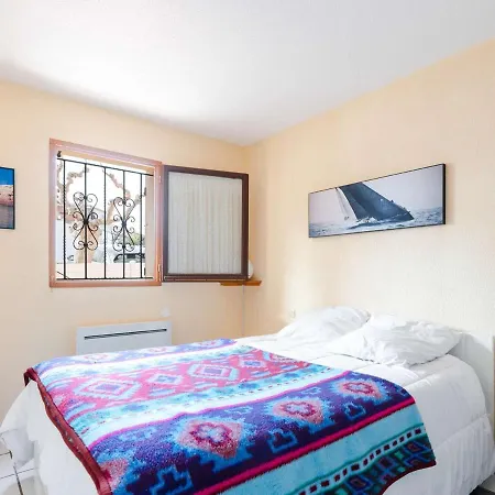 Pavillon Avec Solarium, Piscine Et Parking à Narbonne-plage - Fr-1-409-222 Villa *