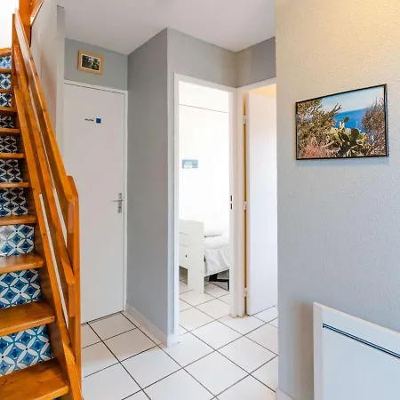 Pavillon Avec Solarium, Piscine Et Parking à Narbonne-plage - Fr-1-409-222 Villa Narbona