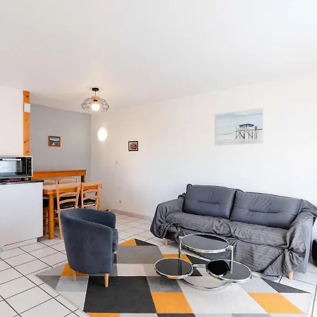 빌라 Pavillon Avec Solarium, Piscine Et Parking A Narbonne-plage - Fr-1-409-222