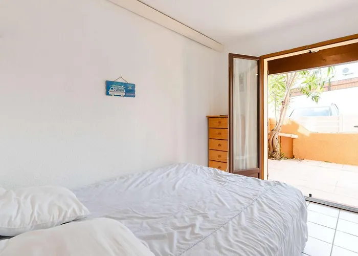 Pavillon Avec Solarium, Piscine Et Parking A Narbonne-plage - Fr-1-409-222 * נרבון