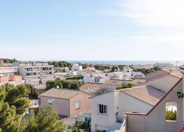 וילה Pavillon Avec Solarium, Piscine Et Parking A Narbonne-plage - Fr-1-409-222